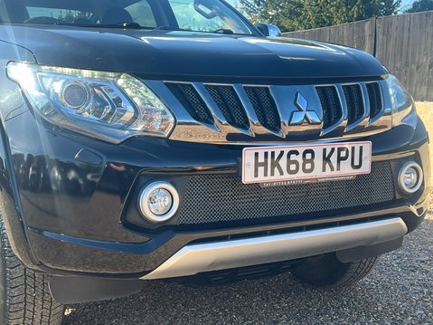 Mitsubishi L200 DI-D 4WD BARBARIAN DCB 17