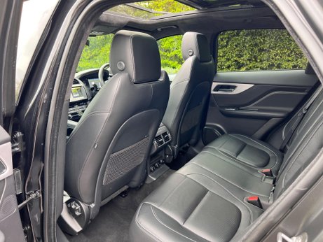 Jaguar F-Pace 2.0 D180 R-Sport Auto AWD Euro 6 (s/s) 5dr 36