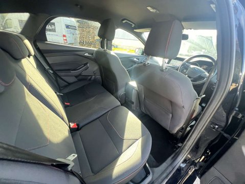 Ford Focus 1.0 Focus ST-Line 5dr *NATIONAL DELIVERY* 45