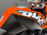 KTM Duke 2016 INCREDIBLY CLEAN LONG MOT ONLY 1K AKRAPOVIC 24