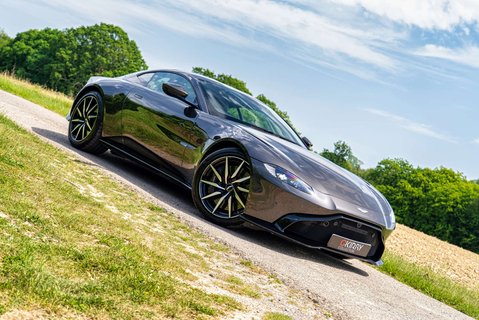 Aston Martin Vantage 4.0 V8 Coupe 19