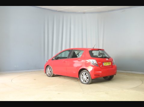 Toyota Yaris VVT-I ICON PLUS 5