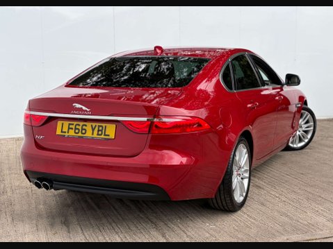 Jaguar XF 2.0 XF Portfolio D Auto 4dr 27