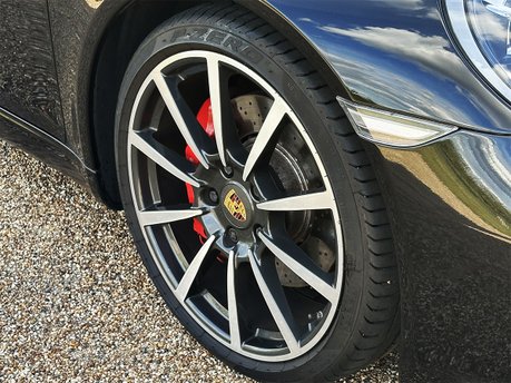 Porsche 911 C2S CONVERTIBLE 37