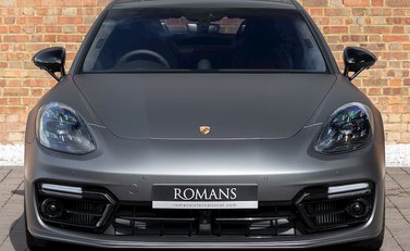 Porsche Panamera Turbo S E-Hybrid Sport Turismo 4