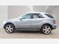 Mercedes-Benz M Class 3.0 ML300 CDI V6 BlueEfficiency Sport SUV 5dr Diesel G-Tronic 4WD Euro 5 (2 8
