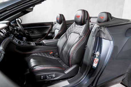 Bentley Continental GTC V8. MULLINER SPEC. DYNAMIC RIDE. ROTATING DISPLAY. CARBON INTERIOR. 25