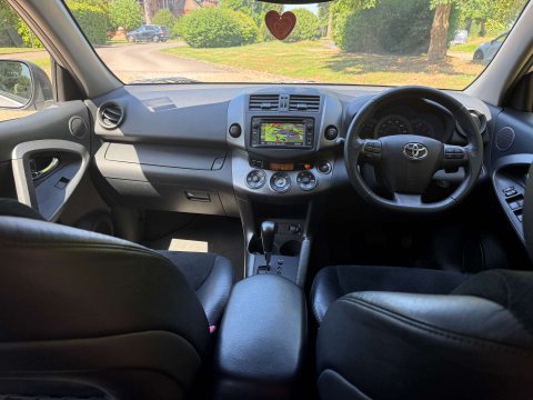 Toyota Rav4 2.0 RAV4 XT-R Valvematic CVT 4WD 5dr 14