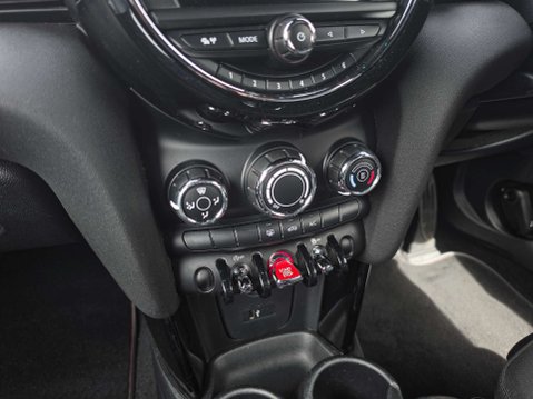 Mini Hatch 2.0 Cooper S Sport 3dr 5