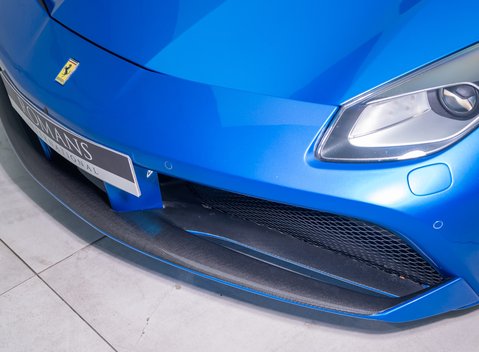 Ferrari 488 SPIDER 35