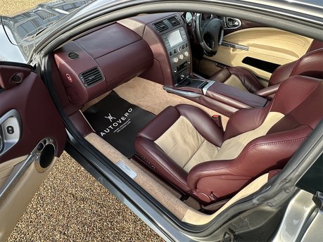 Aston Martin Vanquish V12 S 50