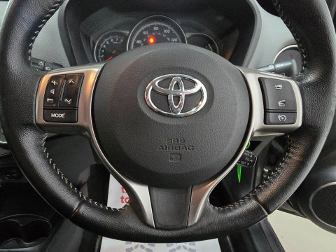Toyota Yaris 1.33 Dual VVT-i Icon Euro 6 5dr 30