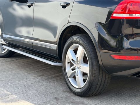Volkswagen Touareg 3.0 Touareg V6 TSi Hybrid Auto 4WD 5dr 50