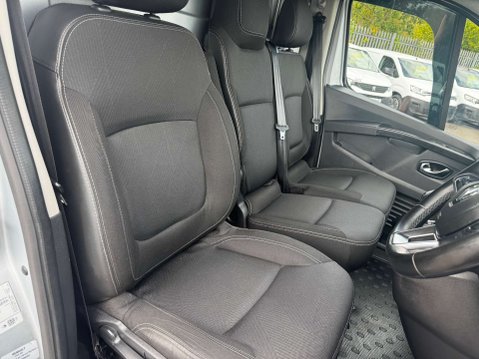 Renault Trafic 2.0 Trafic LL30 Sport + Blue DCI A 25