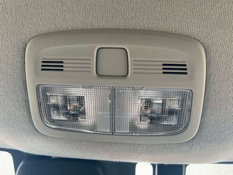 Suzuki Vitara SZ-T 29