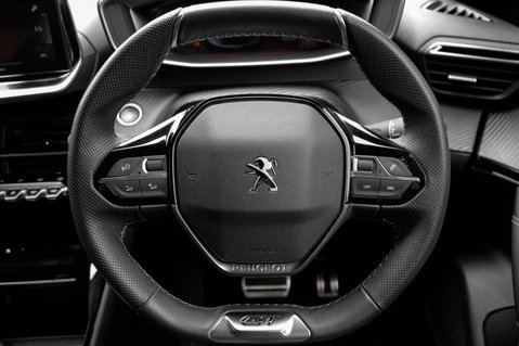Peugeot 2008 GT 22