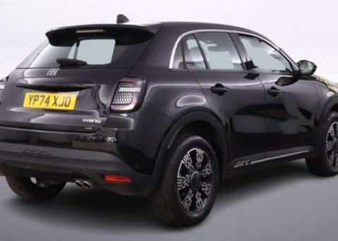 Fiat 600 1.2 MHEV SUV 5dr Petrol Hybrid e-DCT Euro 6 (s/s) (136 ps) 9