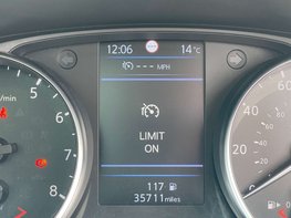 Nissan Qashqai 1.3 Qashqai N-Motion DiG-T 5dr 29