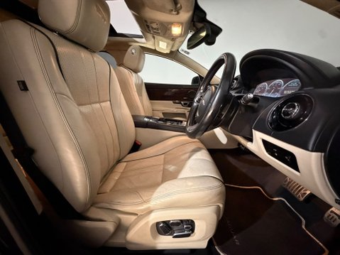 Jaguar XJ D V6 PORTFOLIO 21