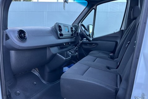 Mercedes-Benz Sprinter 315 Cdi Progressive Tipper with Air Conditioning 14