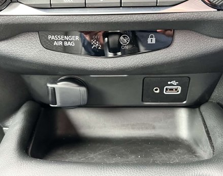 Nissan Juke 1.0 Juke N-Connecta DiG-T Semi-Auto 5dr 53