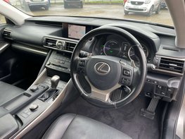 Lexus Is 2.5 IS 300h Advance CVT 4dr 16