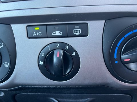 Hyundai i20 1.2 CLASSIC 10