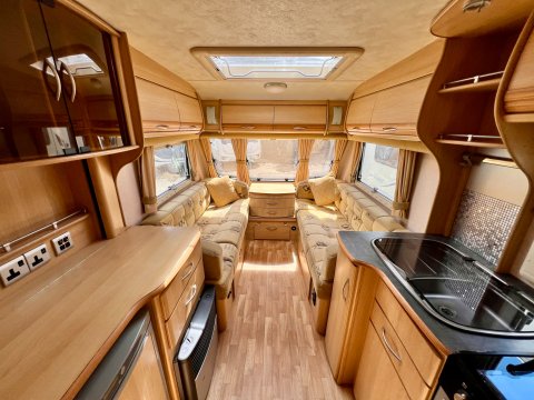 Coachman Pastiche 460 14