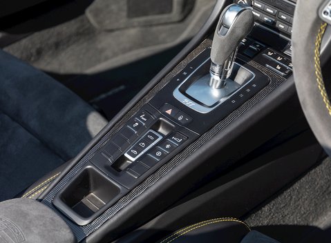 Porsche 911 (991.2) Turbo S Cabriolet 21