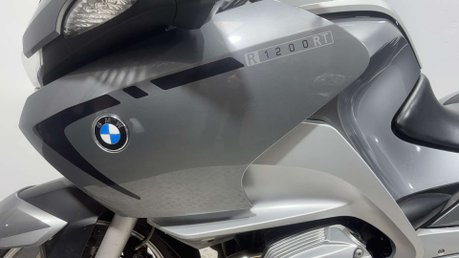 BMW R 1200 RT 2005 36K GOOD RUNNING PROJECT BIKE SPARES OR REPAIR 1200CC 19