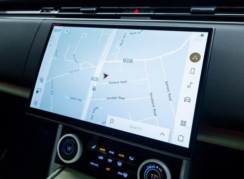 Land Rover Range Rover P530 SV 25