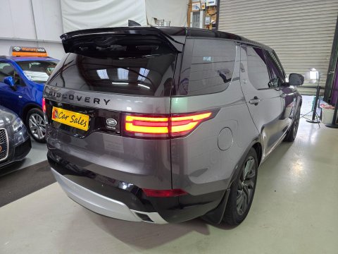 Land Rover Discovery TD6 HSE LUXURY 2