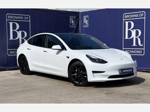 Tesla Model 3 Saloon 4dr Electric Auto RWD (241 bhp) 1