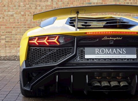 Lamborghini Aventador SV LP750-4 18