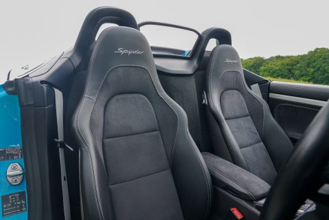 Porsche 718 SPYDER 10