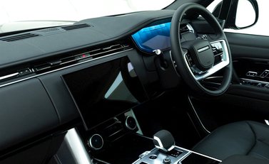 Land Rover Range Rover D350 Autobiography LWB 7 Seater 17