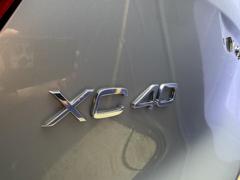 Volvo XC40 Recharge Twin 82kWh Core SUV 5dr Electric Auto AWD (408 ps) 52