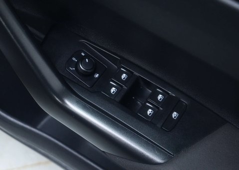 Volkswagen Polo 1.0 Polo Match TSi Semi-Auto 5dr 36