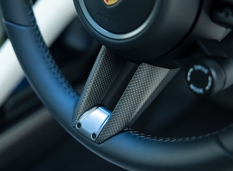 Porsche Taycan GTS Sport Turismo 9