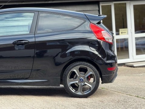 Ford Fiesta 1.6T EcoBoost ST-3 Hatchback 3dr Petrol Manual Euro 6 (182 ps) 21