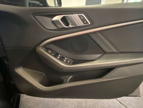 BMW 1 Series 1.5 118i M Sport Auto 5dr 9
