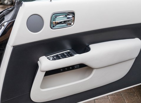 Rolls-Royce Wraith Series II 22
