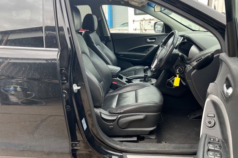 Hyundai SANTA FE PREMIUM CRDI - PART EXCHANGE TO CLEAR - MOT NOVEMBER 18