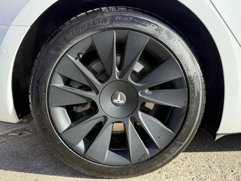Tesla Model 3 (Dual Motor) Long Range Saloon 4dr Electric Auto 4WDE (346 ps) 15
