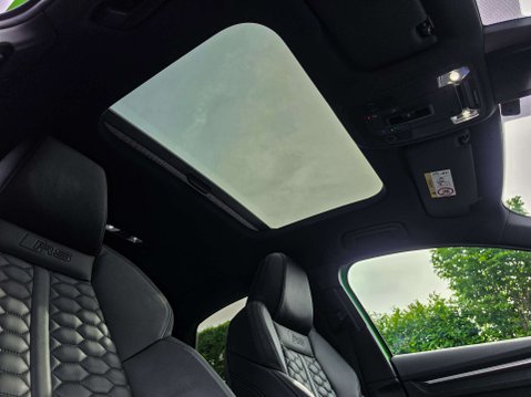 Audi RS3 2.5 RS 3 Vorsprung TFSI Quattro Semi-Auto 4WD 4dr 5