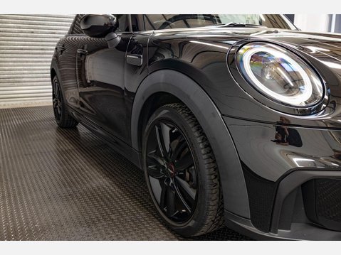 Mini Hatch 1.5 Cooper Sport Steptronic Euro 6 (s/s) 5dr 81