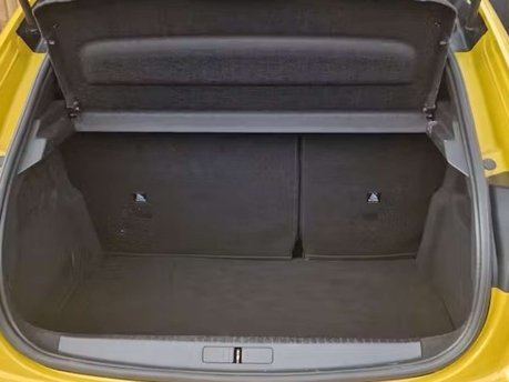 Peugeot 208 208 GT Line EV 5dr 26