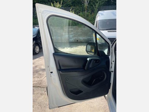 Citroen Berlingo 1.6 HDi 625 LX L1 5dr 28