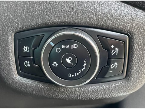 Ford Transit Connect 1.5 TDCi 220 L1 H1 5dr 26