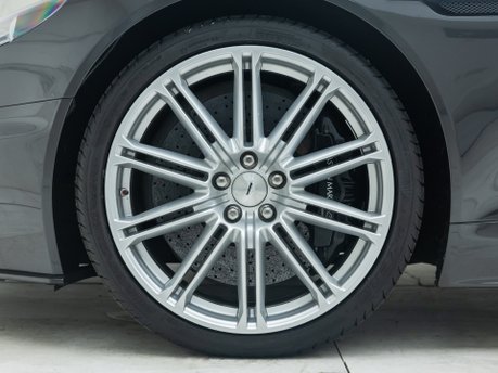 Aston Martin DBS V12